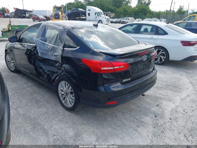 1FADP3J28GL393422 Ford Focus Titanium