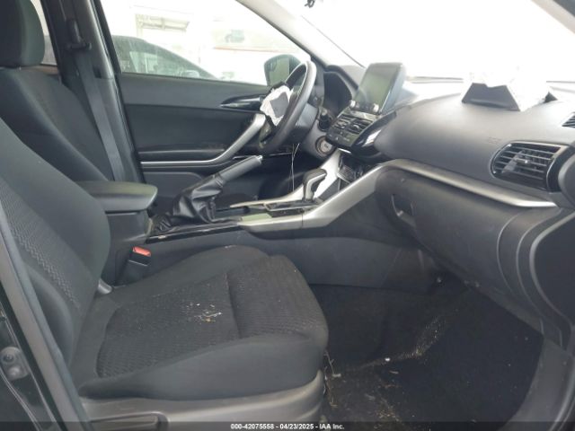 JA4ASVAA4NZ060962 Mitsubishi Eclipse Cross Le