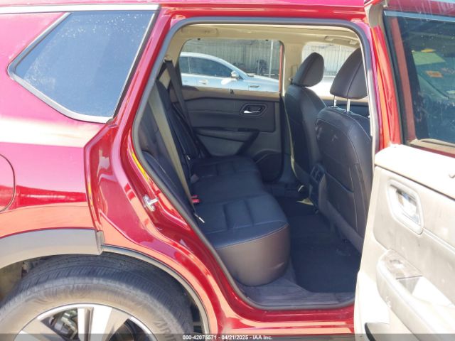 5N1BT3CA5PC878243 Nissan Rogue Sl Fwd