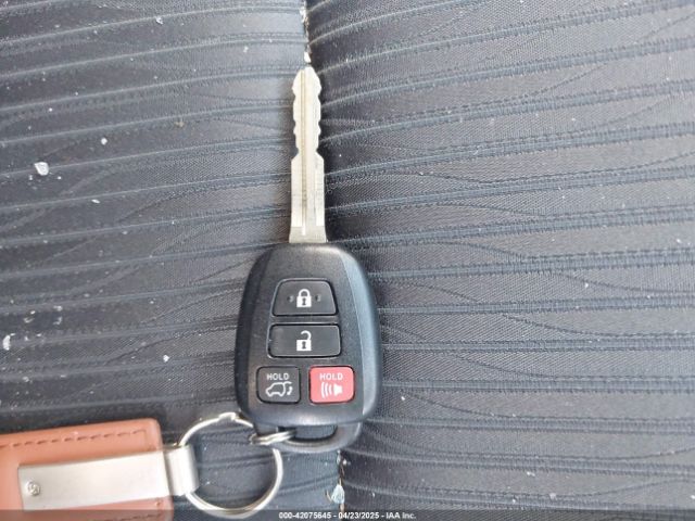 5TDBZRFH9JS837716 Toyota Highlander Le Plus