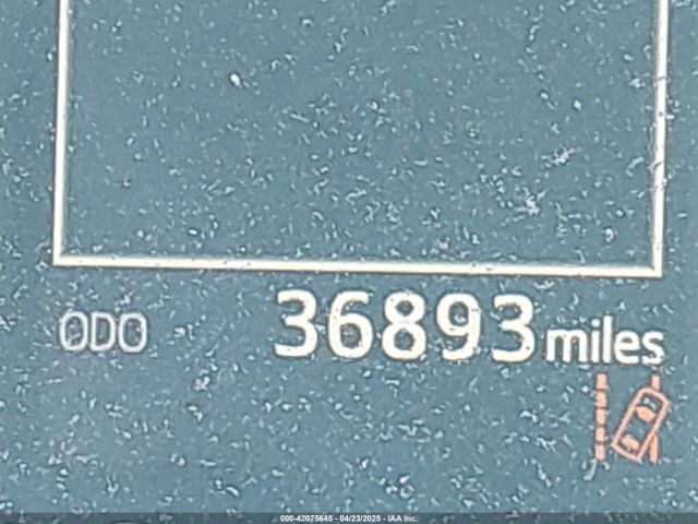 5TDBZRFH9JS837716 Toyota Highlander Le Plus
