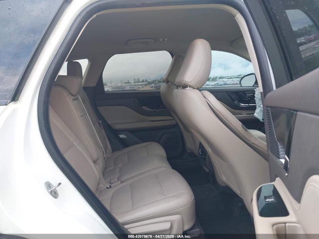 5LMCJ1C90MUL16869 Lincoln Corsair Standard