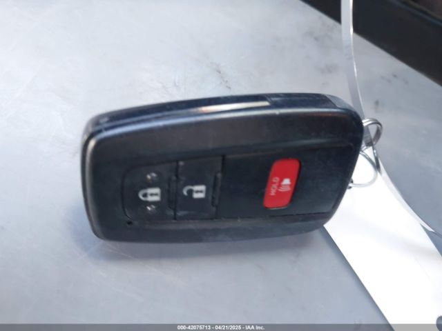 JTDKARFUXL3114644 Toyota Prius Le