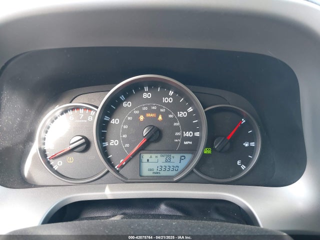 2T3ZFREV5GW246045 Toyota RAV4 LE