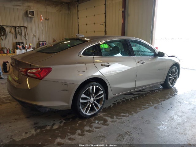 1G1ZD5ST4NF109252 Chevrolet Malibu Fwd Lt