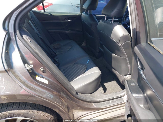 4T1B11HK3JU550946 Toyota CAMRY SE