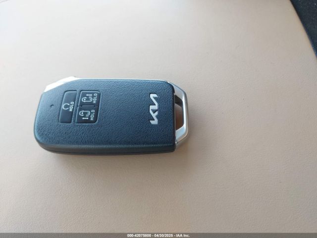 KNDNB4H34P6291213 KIA Carnival Mpv Lx Seat Package