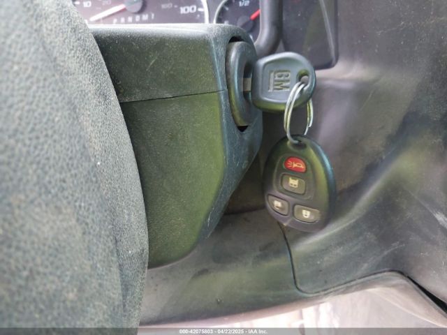 1GCWGAFP1L1144865 Chevrolet Express Cargo Rwd 2500 Regular Wheelbase Wt