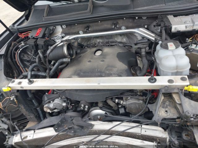 WA1LAAF71JD034960 Audi Q7 3.0t Premium