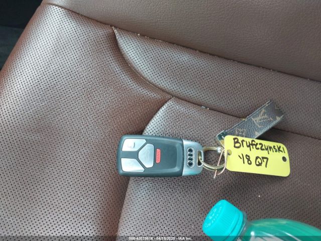 WA1LAAF71JD034960 Audi Q7 3.0t Premium