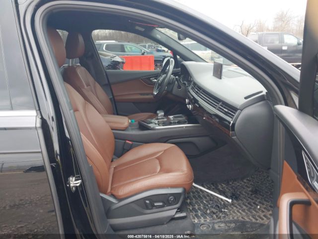WA1LAAF71JD034960 Audi Q7 3.0t Premium