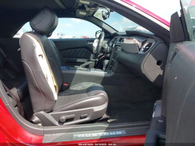 1ZVBP8EM1E5328100 Ford Mustang V6 Premium