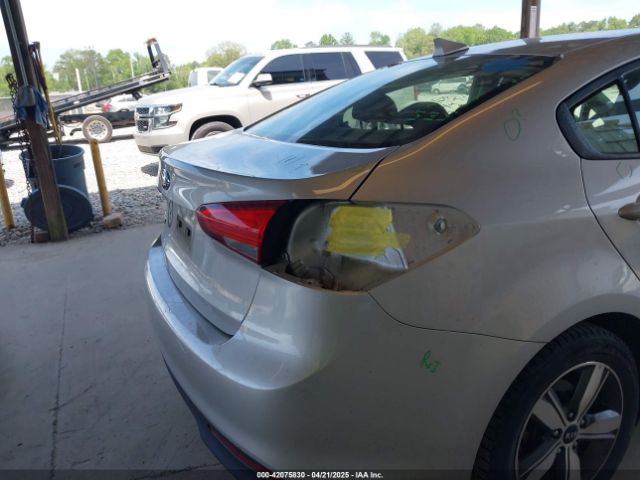 3KPFL4A76JE268760 KIA FORTE LX