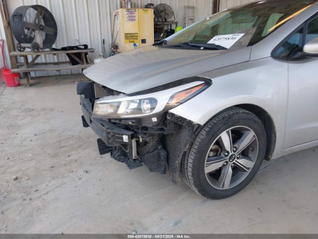 3KPFL4A76JE268760 KIA FORTE LX