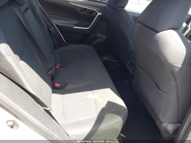 2T3H1RFV3LC084341 Toyota RAV4 LE