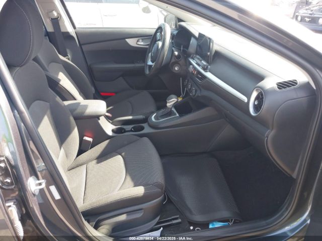 3KPF24AD4PE621000 KIA mpi nu