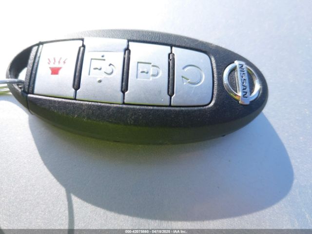 5N1DR2MM0HC695523 Nissan Pathfinder Sv