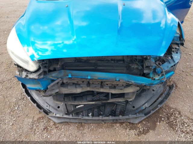 1FADP3F22GL282910 Ford FOCUS SE