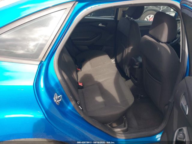 1FADP3F22GL282910 Ford FOCUS SE