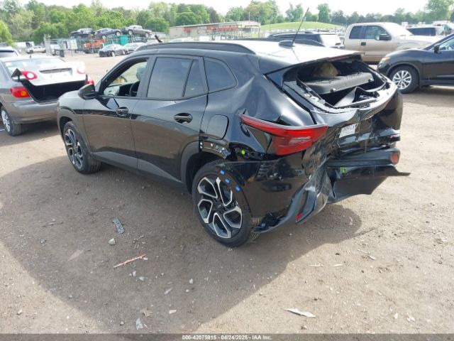 2025 CHEVROLET TRAX KL77LJEP6SC219657 Photo 2