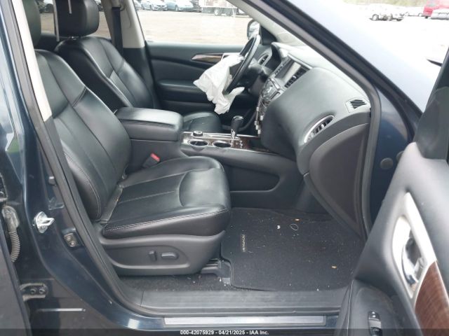 5N1AR2MM5EC703470 Nissan Pathfinder Platinum