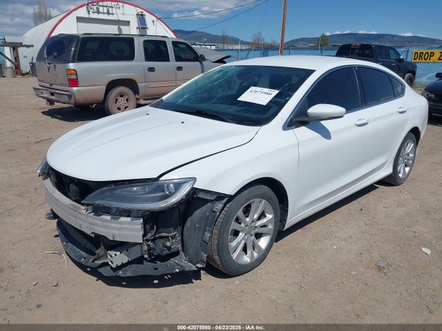 1C3CCCAB6FN502047 Chrysler 200