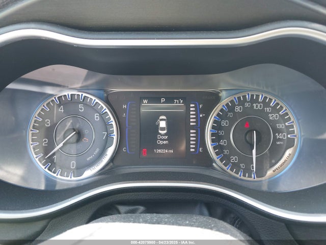 1C3CCCAB6FN502047 Chrysler 200