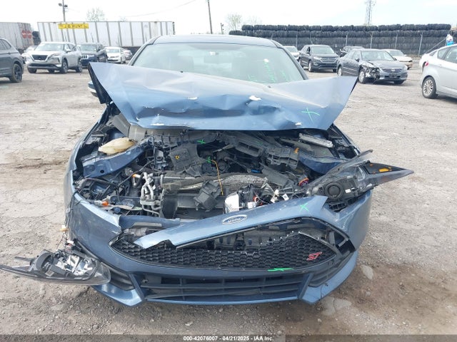 1FADP3L98JL243246 Ford FOCUS ST
