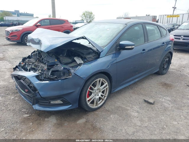 1FADP3L98JL243246 Ford FOCUS ST