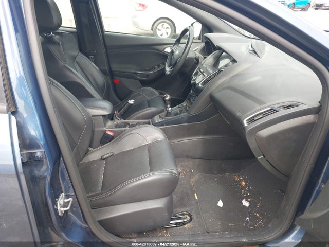 1FADP3L98JL243246 Ford FOCUS ST