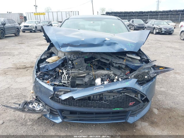 1FADP3L98JL243246 Ford FOCUS ST