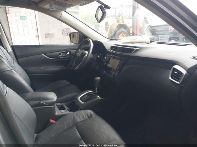 5N1AT2MV9FC845509 Nissan Rogue Sl