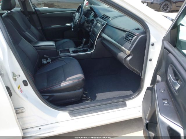 4T1BF1FK1HU363641 Toyota CAMRY SE
