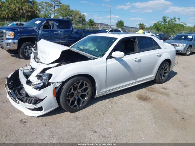 2C3CCABG2JH240298 Chrysler 300 300s