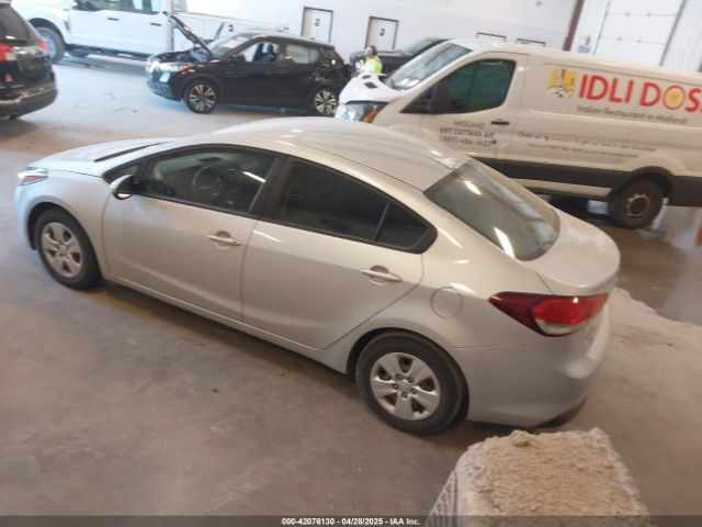 3KPFK4A72HE029364 KIA FORTE LX