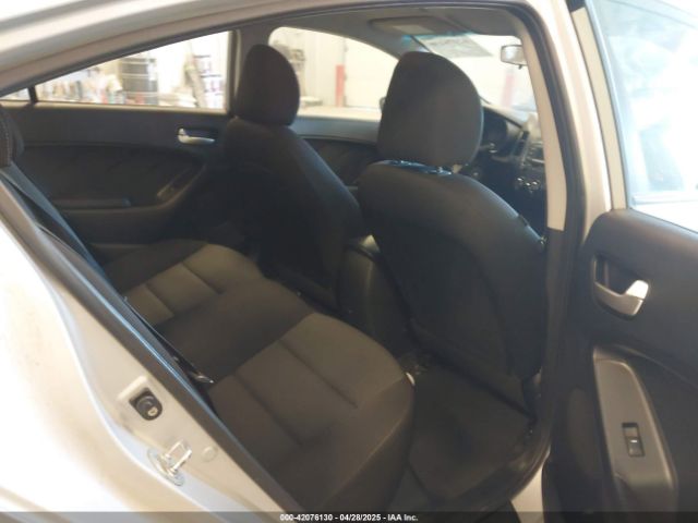 3KPFK4A72HE029364 KIA FORTE LX