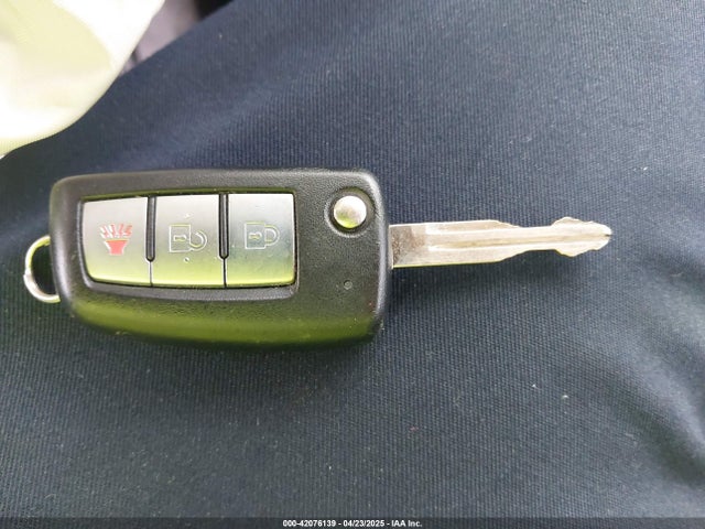 JN8AT2MV8HW250211 Nissan ROGUE S