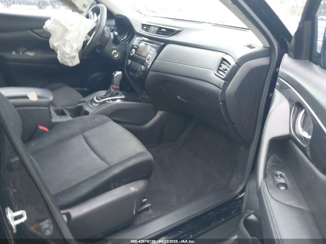JN8AT2MV8HW250211 Nissan ROGUE S