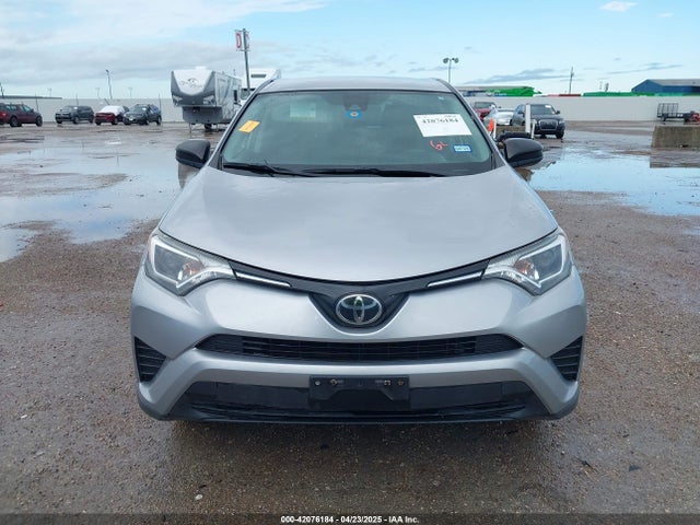 JTMBFREV3JD231159 Toyota RAV4 LE