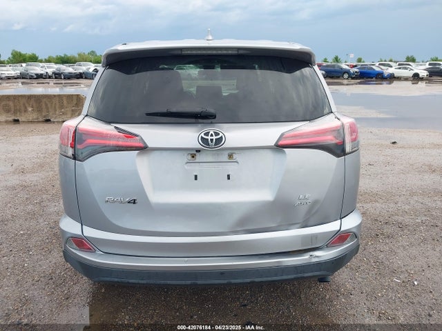 JTMBFREV3JD231159 Toyota RAV4 LE