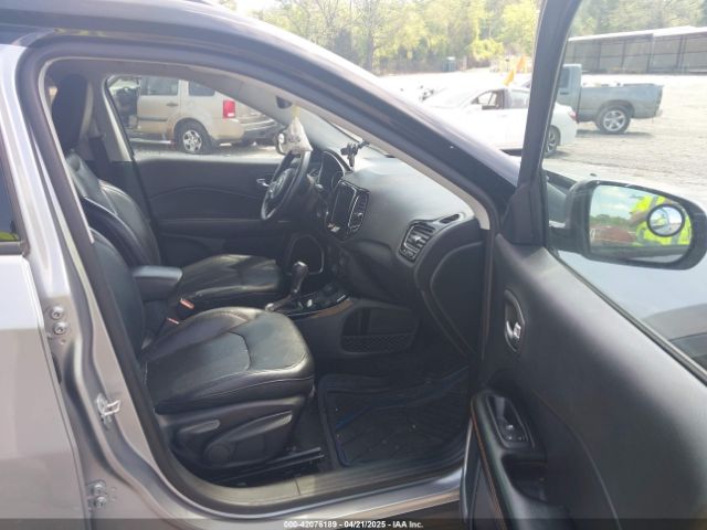 3C4NJDCB7JT210770 Jeep Compass Limited 4x4