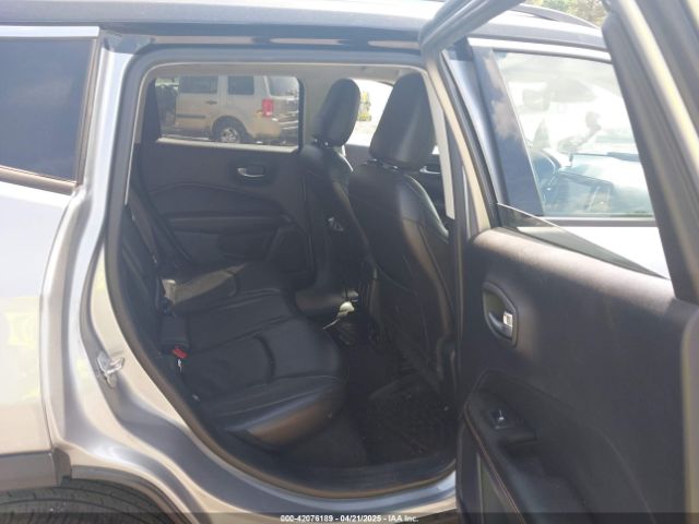3C4NJDCB7JT210770 Jeep Compass Limited 4x4