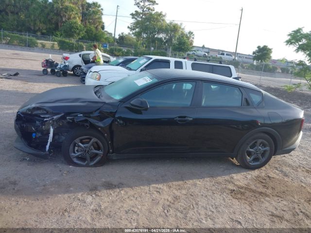 3KPFT4DE3SE045944 KIA K4 Lxs