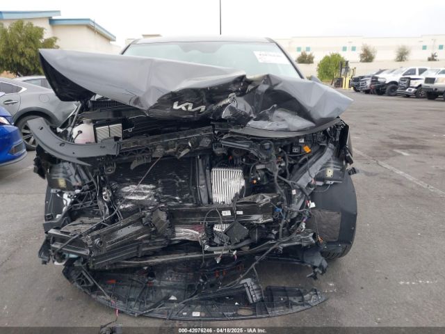 KNDNB5KAXS6049614 KIA Carnival Mpv Hybrid Lxs