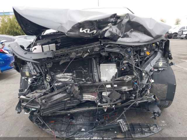 KNDNB5KAXS6049614 KIA Carnival Mpv Hybrid Lxs