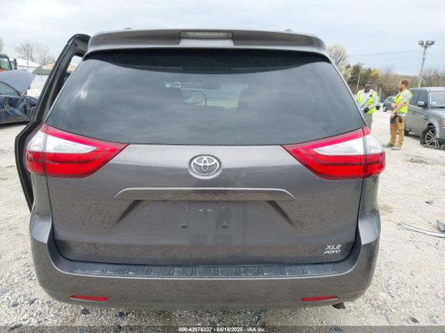5TDDK3DC0FS102941 Toyota Sienna Xle 7 Passenger