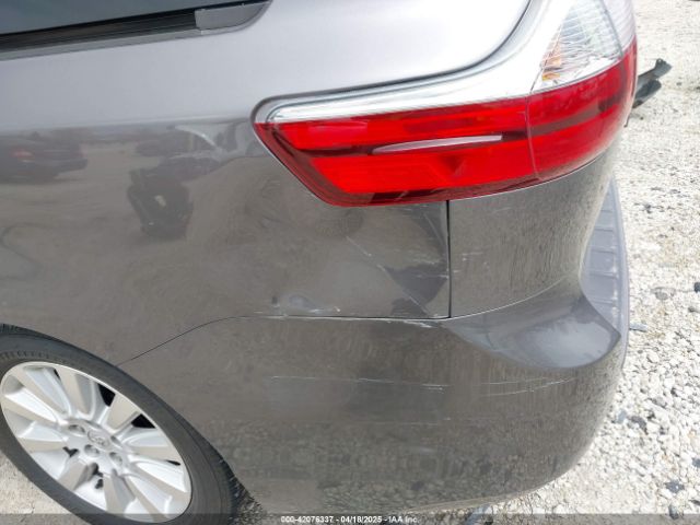 5TDDK3DC0FS102941 Toyota Sienna Xle 7 Passenger