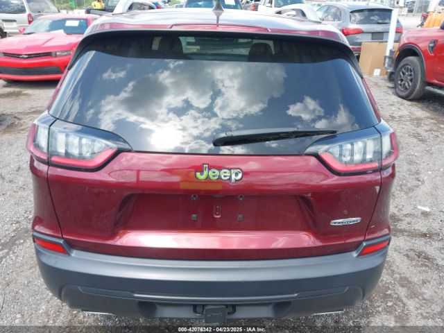 1C4PJLCXXKD396679 Jeep Cherokee Latitude Fwd