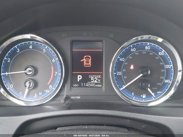 2T1BURHE5HC885105 Toyota COROLLA LE