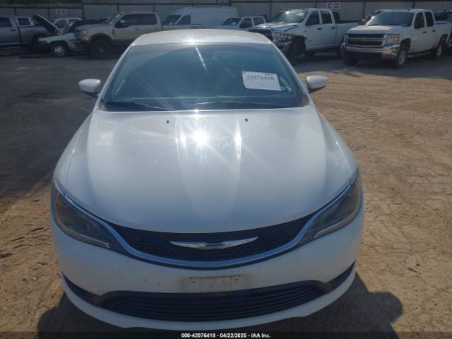 1C3CCCFB6GN147052 Chrysler 200 LX